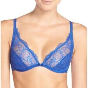 Wacoal Blue Underwire Lace Bra With Adjustable Straps & Scallop Trim